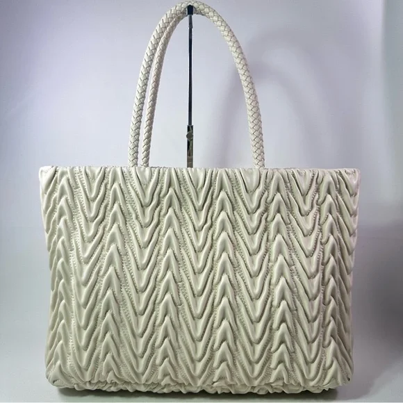 NEW SAM EDLEMAN ARI QUILTED LARGE VEGAN LEATHER TOTE SHOULDER BAG IVORY NWT!! - Picture 2 of 10